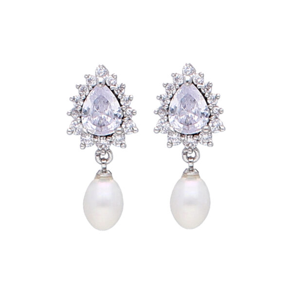 Classic Pearl Earrings