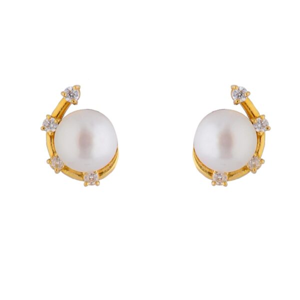 22KT Gold Resplendent Designer Earrings