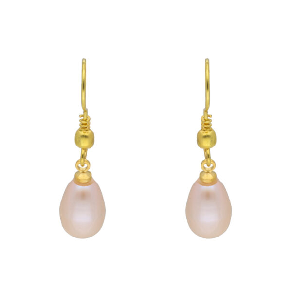 Splendid Pearl Earrings