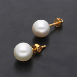 22KT Stud Style Classic Gold Earrings