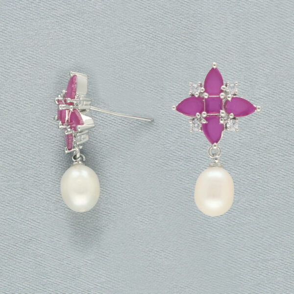 Prisha Pearl Earrings