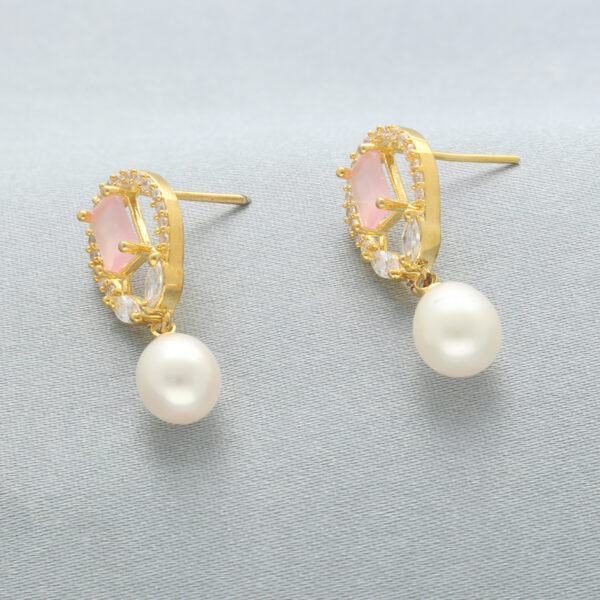 Wishi Pearl Earrings