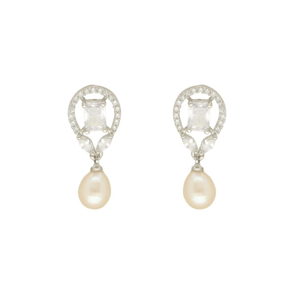 Qushi Pearl Earrings