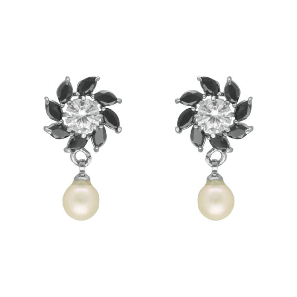 Yauvani Pearl Earrings