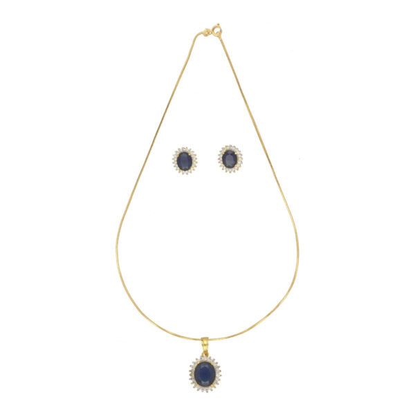 Raveena Pendant Set with Chain