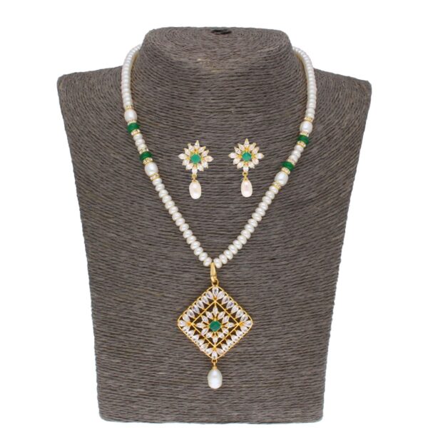 Hiya Pearl Set