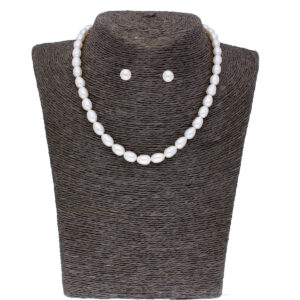 Oval White Pearl Necklace