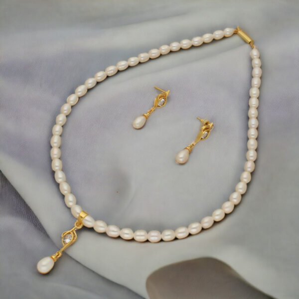 Gleaming Pearl Set