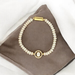 Jyra Pearl Bracelet