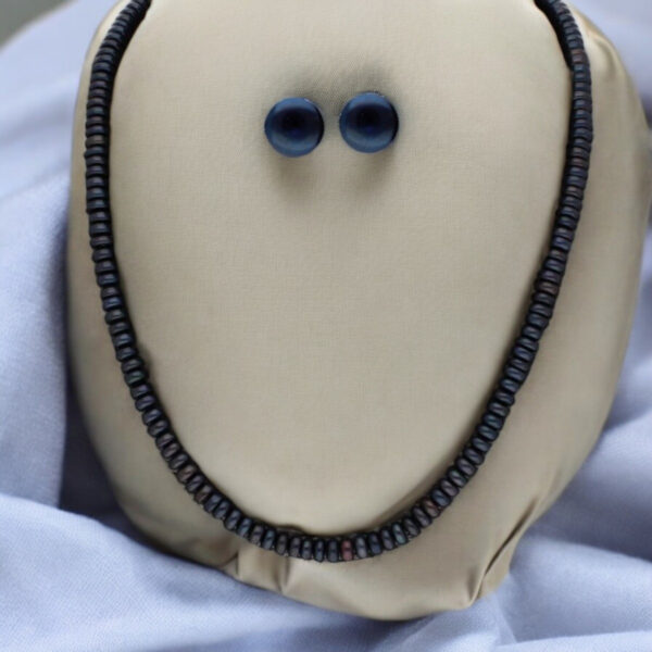 Gianna 1 Line Button Pearl Set